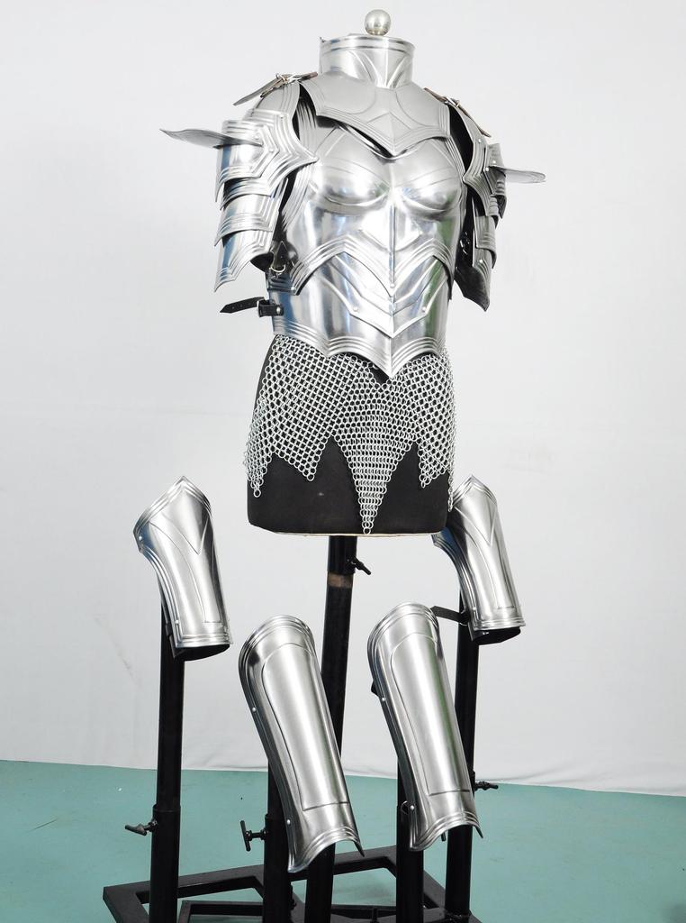 Women's 18 Gauge Steel Cuirass Armor with Gorget & Pauldrons Medieval Costume Set