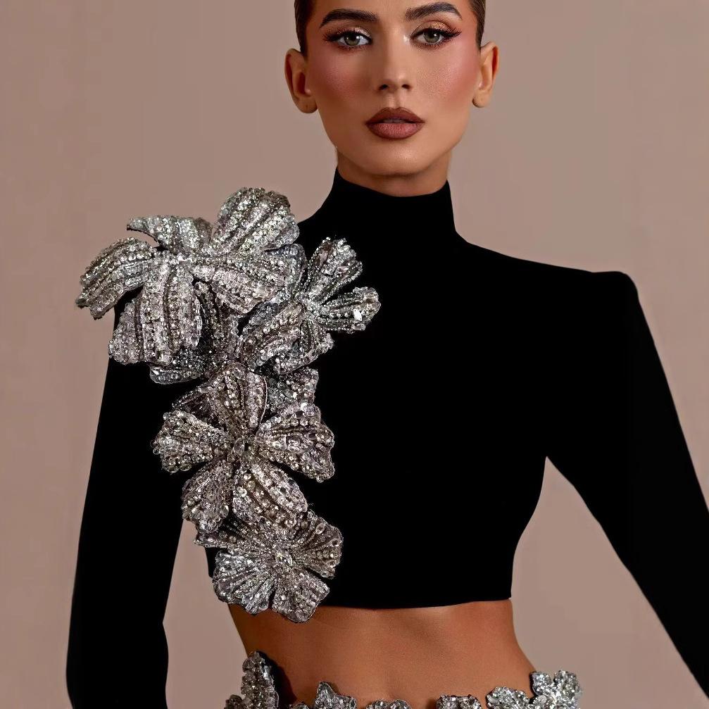 New fashion bandage set, long-sleeved fixed diamond half-turtleneck top and short hip skirt, black two-piece set.