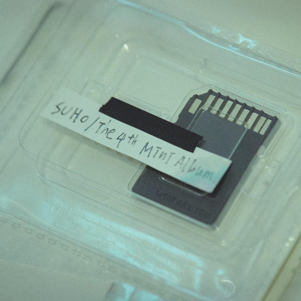 

[Реліз 23.09] Сухо - 4-й мініальбом Who Are You версія SMini Розумний альбом B ver.