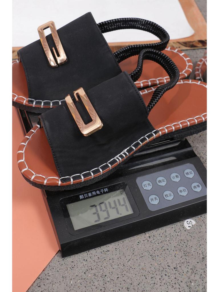 Women's European & American Flat Sandals with Elastic Fabric Band and Metal Accents, Plus Size, Beach-Ready.