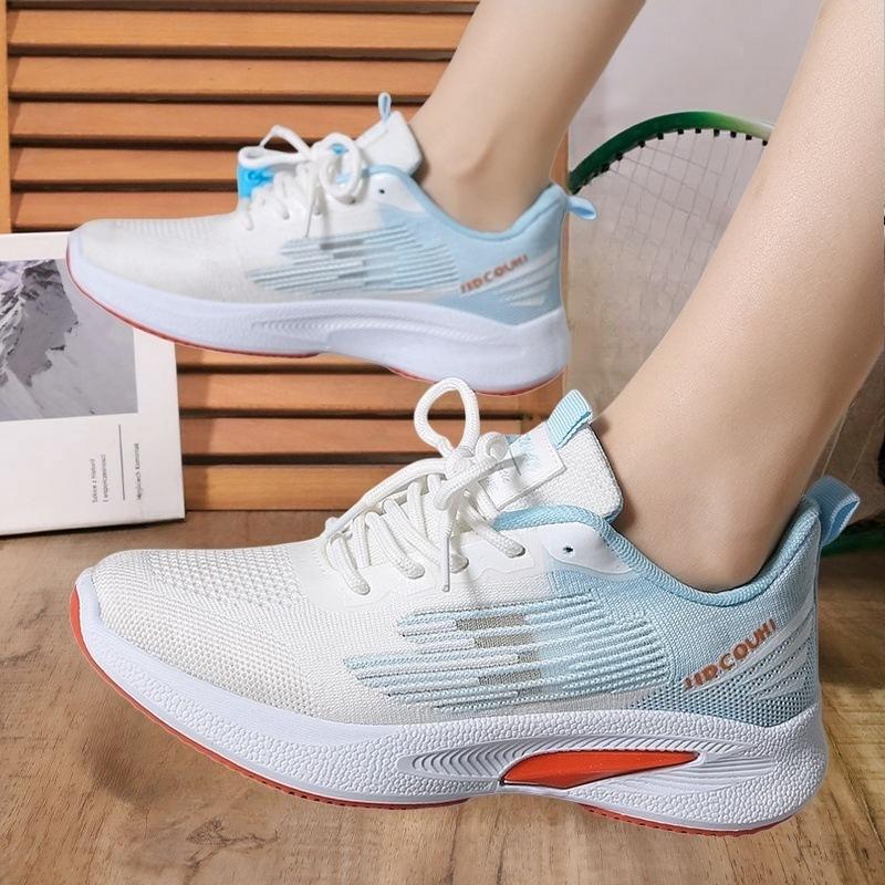 Flying woven lightweight sports shoes women's tide spring and summer new soft-soled running shoes breathable women's shoes mesh heightening shoes