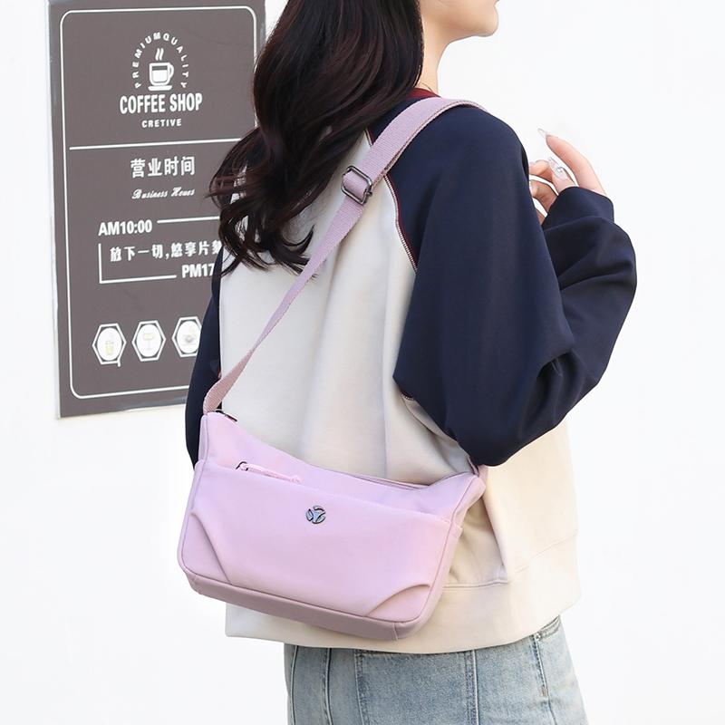 Women's Shoulder Bag Nylon Small Bag Lightweight Crossbody Bag Solid Color Mother Bag
