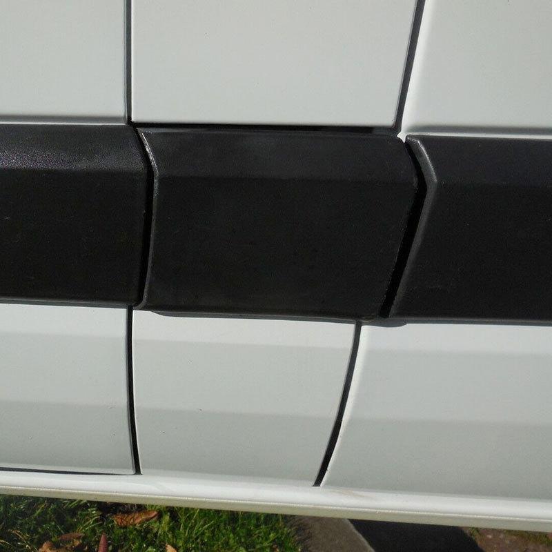 BK21-V29427-AB Fuel Tank Cover Trim Moulding Strip Fuel Flap Lower Trim For Ford Transit Tourneo 2012-on 1805930 2210776