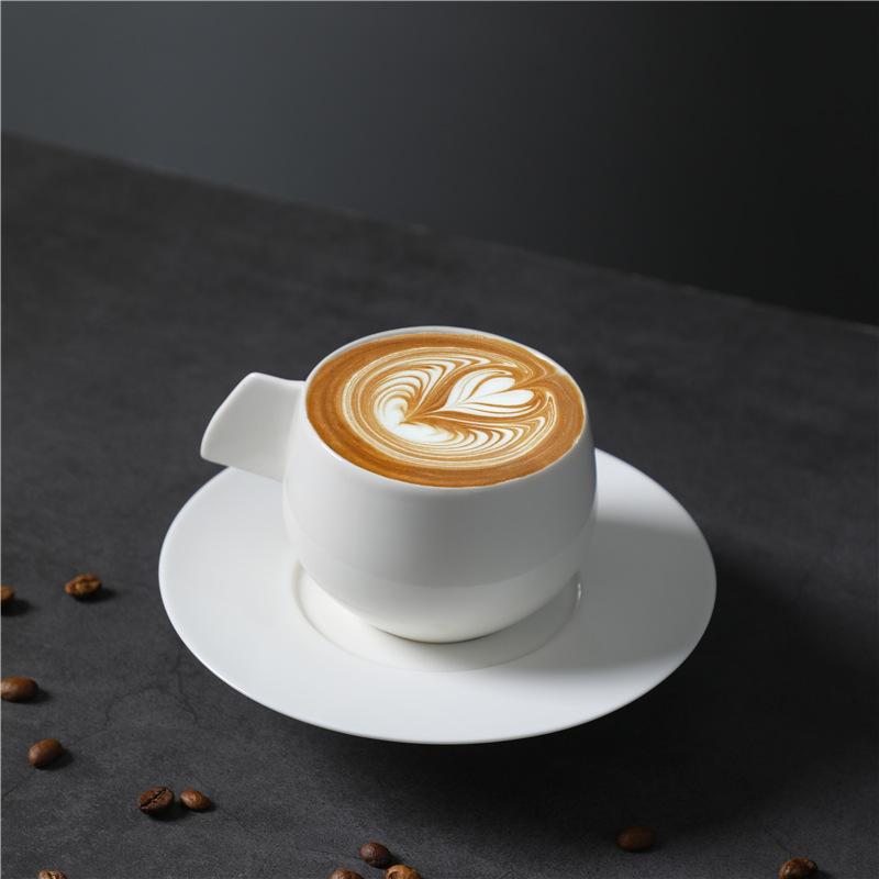 

Набор кофейной чашки и блюдца из белого фарфора, простая керамическая чашка, послеобеденный чай, креативная чашка для эспрессо, чашка для воды 201-300ml