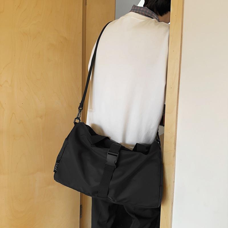 Men and Women's Same Style Dry and Wet and Separate Casual Contrasting Color Fitness Bag Can Be Used To Cover The Lever and Simple Travel Luggage Bag