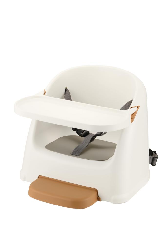 Richell Fiji Baby Chair, White, for Ages 6 Months To 3 Years