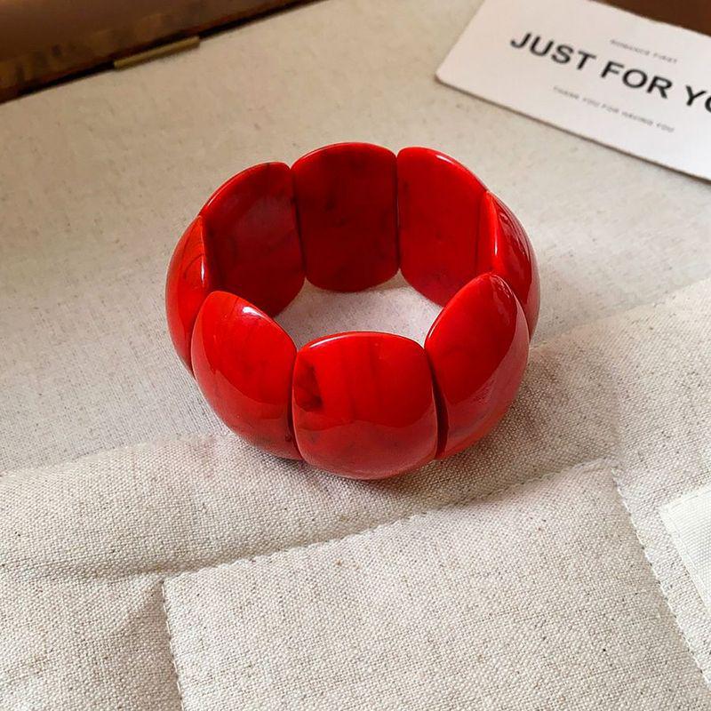 Acrylic Ombre Rectangle Bracelet: Retro Vacation Style, Fashionable, High-End Hand Jewelry.