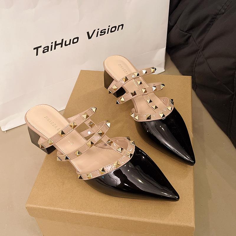 

2025 новые летние босоножки на среднем каблуке с острым носком, гвоздями-ивами, на высоком каблуке, на толстом каблуке, с юбкой, с полузакрытым носком, маленькие сандалии 40 чёрный