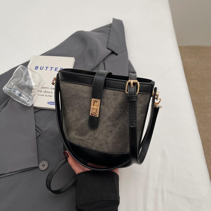 Ins Texture Handbag Women's 2025 New Fashion Small Bag Retro Bucket Bag Shoulder Bag Messenger Bag