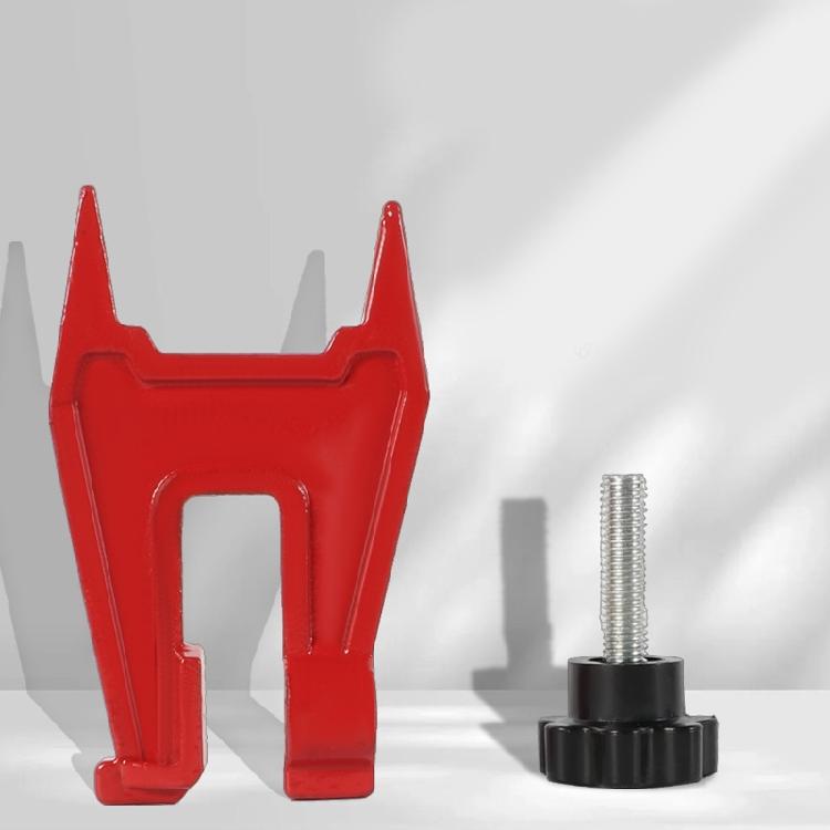 Chainsaw Stump Vise Chainsaw Retainer Providing Superior Grip And Protection Against Accidental Slippage