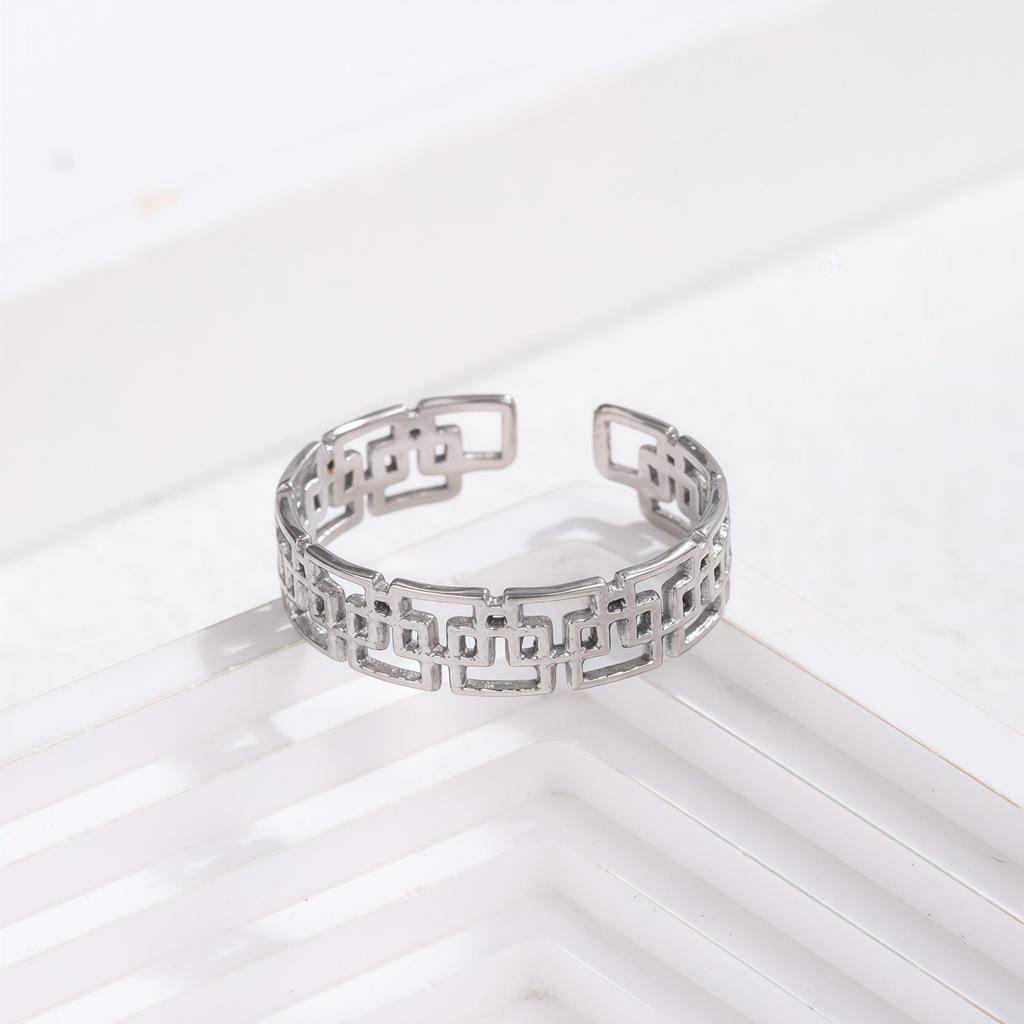 Stylish Stainless Steel Geometric Adjustable Ring with Metallic Finish