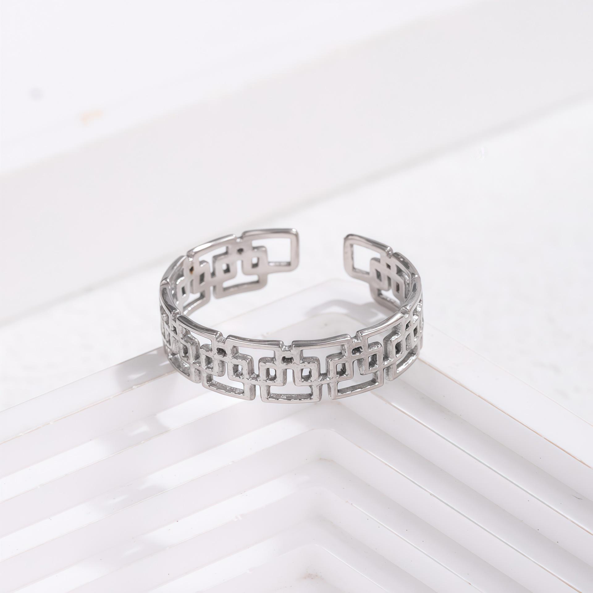 Стильное геометрическое регулируемое кольцо из нержавеющей стали с металлическим покрытием серебряный