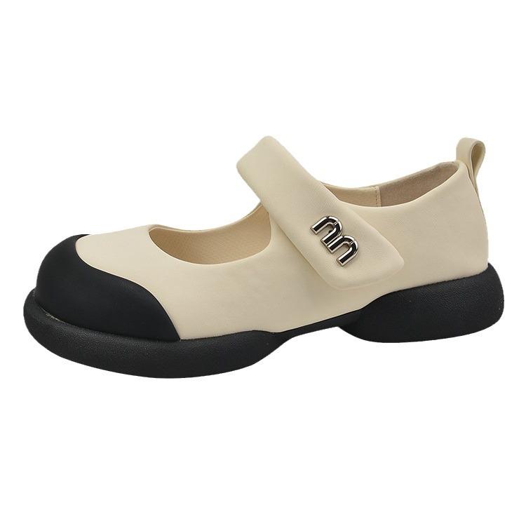 Korean version of white Mary Jane shoes for women's 2025 spring new retro versatile foreign style ugly cute casual shallow mouth single shoes