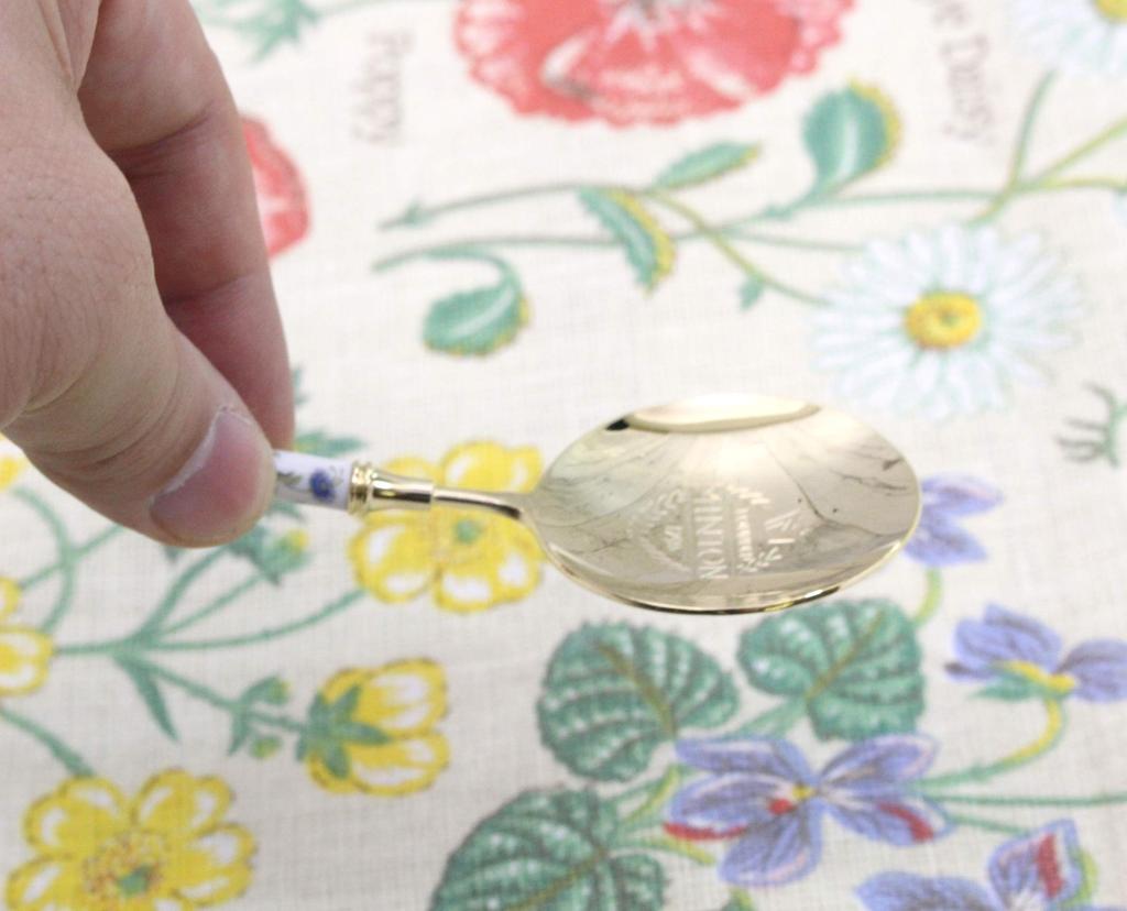 Castle Enterprise MINTON Haddon Hall Tea Measure, Made In Japan, Gift Packaging