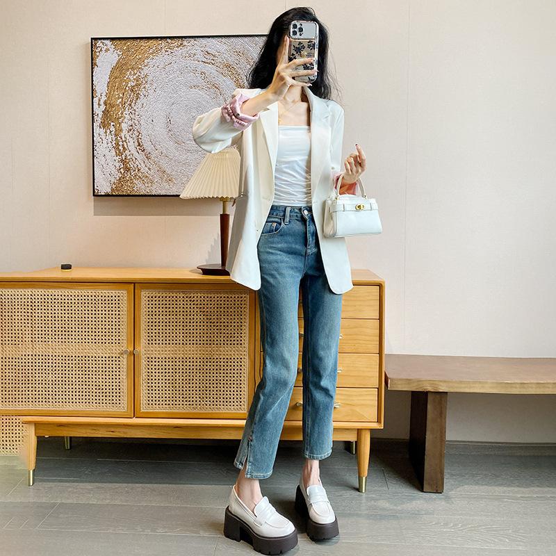 

The inner height is increased by 12cm, the white muffin has a thick bottom and a small size, the new small round head thick heel and small leather 38 білий