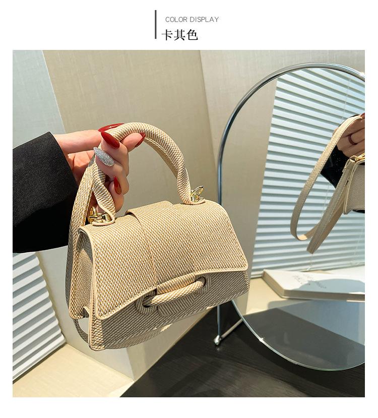 

Популярная в этом году модная мини-сумка интернет-знаменитости 2025 четыре сезона новая однотонная на плечо через плечо маленькая квадратная сумка женская хаки