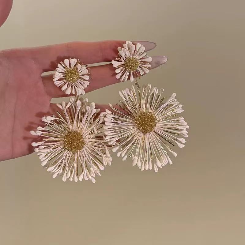Color Dopamine Earrings, Sweet Super Fairy Temperament, Simple Personality and High Value Niche Earrings