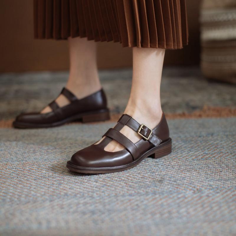 Fashion NEW Spring/Autumn Women Pumps Genuine Leather Shoes for Women Round Toe Low Heel Shoes Buckle Strap Shallow Mary Janes Shoes