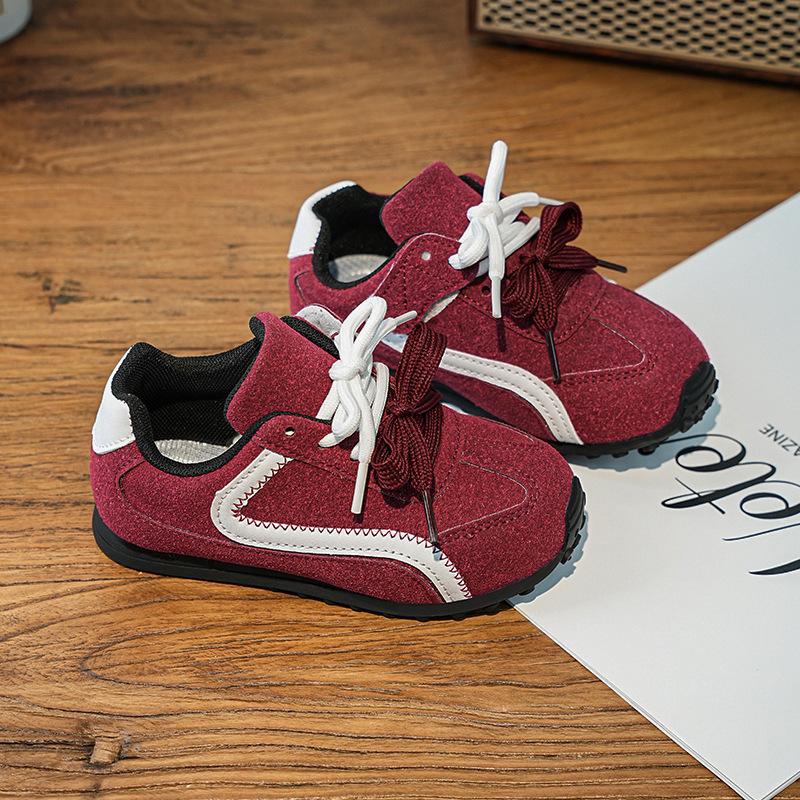 Girls shoes 2025 autumn new children's sports shoes soft sole light medium and older children Velcro boys shoes board shoes