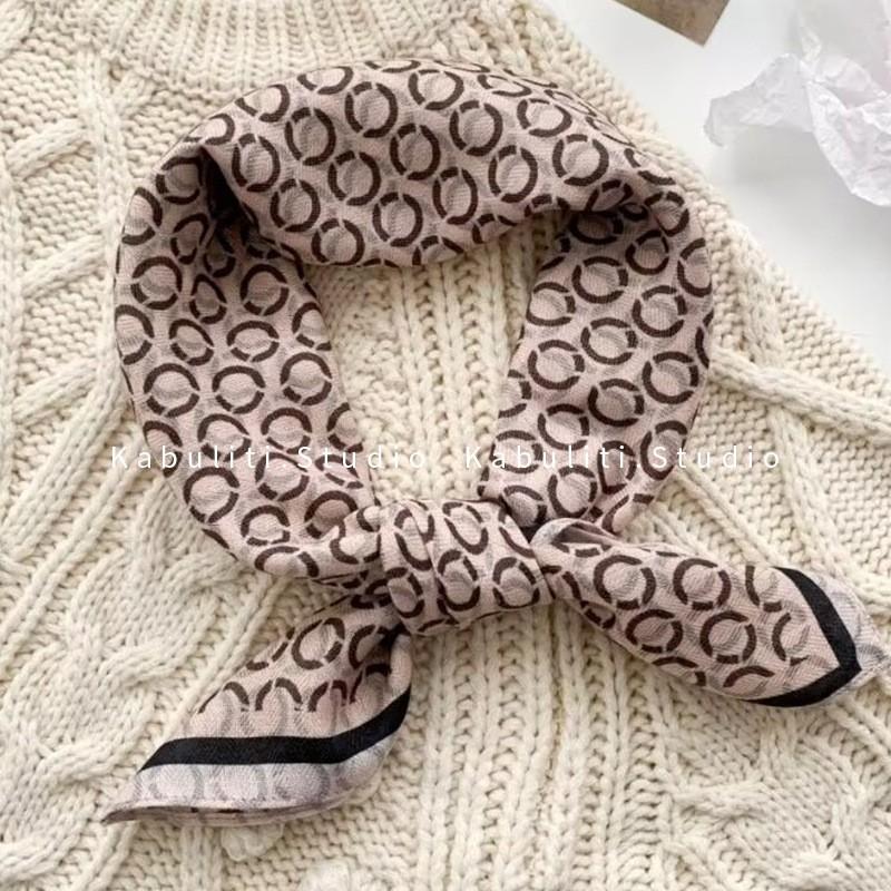 70x70cm Lightweight Square Scarf Women Vintage Black Floral Print Silk-Feel Neck Wrap UV Protection Stylish Accessory