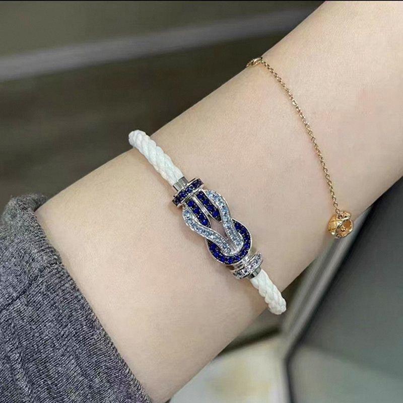 Fred Horseshoe Diamond-Set 18k Gold & Stainless Steel Bracelet - Luxurious Couple's Style for Men and Women, Large Size.