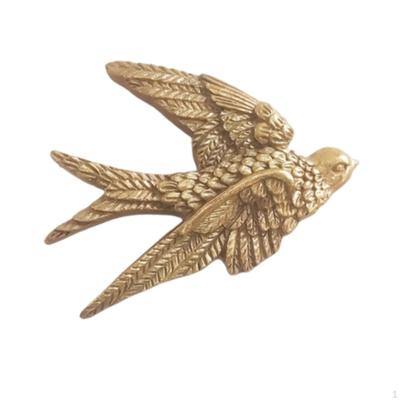 Anmutige Schwalbenskulptur, elegante Vogelfigur, Heimdekoration, Akzent