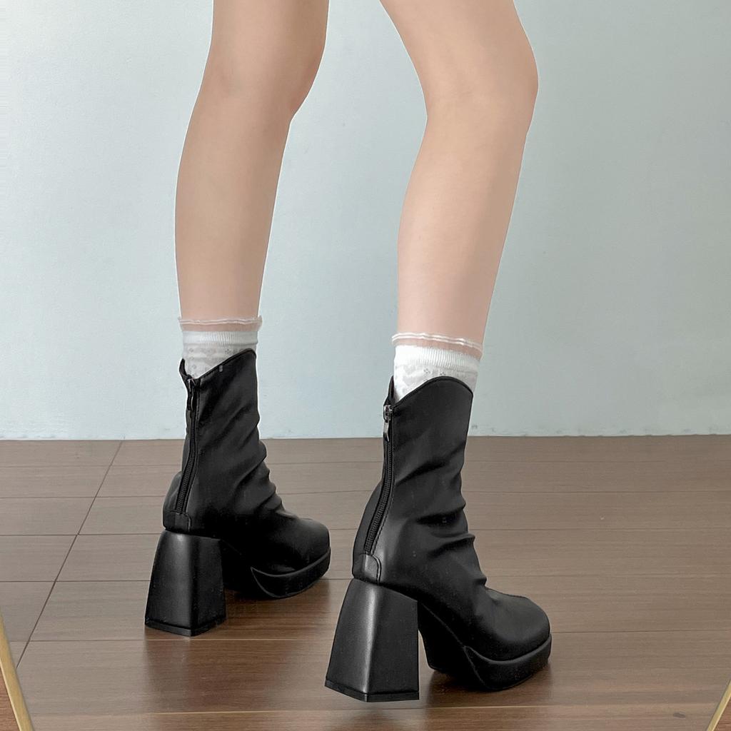 Retro black thick high-heeled British Martin boots women's 2025 new autumn and winter skirt slim velvet short boots