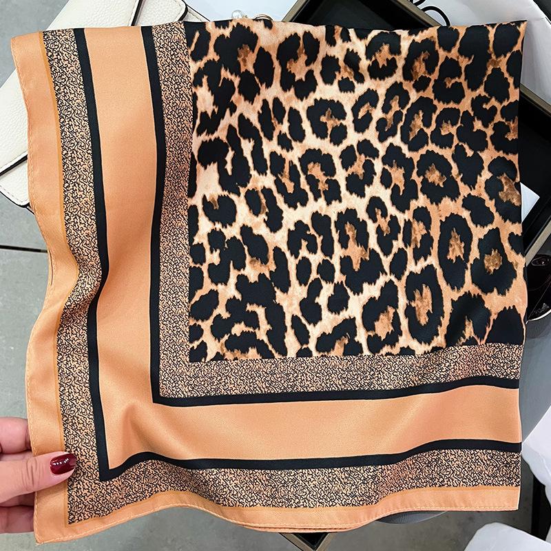 Spring and Summer New 71 Square Scarves Personalized Leopard Print Silk Scarves Korean Version Fashion Shawl Hair Tie Bag Scarf Wholesale