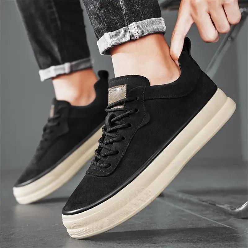 Fashion Plain Lace Up Casual Shoes for Men British Style Young Students Man Shoe Cheap Liquidation Adults Walking Vulcanize Sneakers