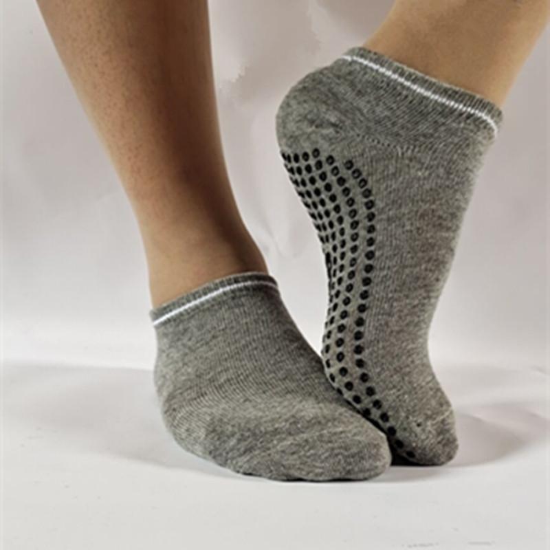 Professional Non-Slip Indoor Trampoline Socks - Cotton, Breathable for Yoga & Early Education