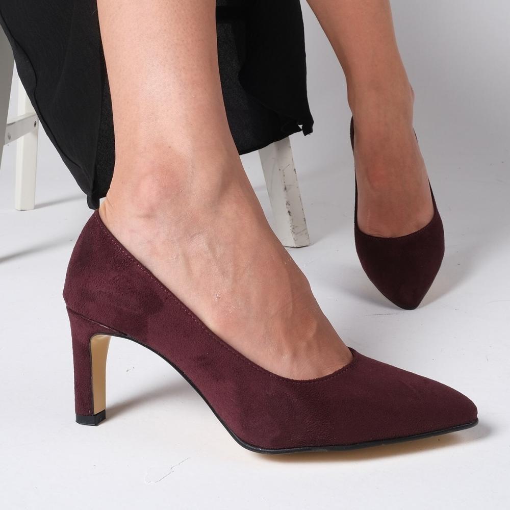 

Модные женские бордово-красные замшевые туфли на каблуке 35 бордовый