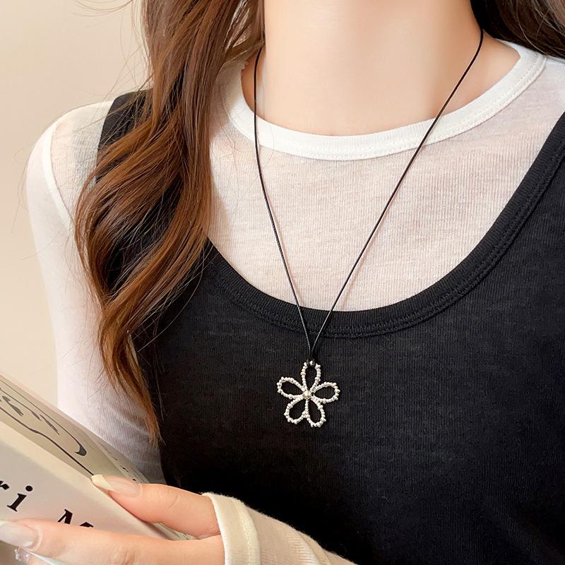 Silver Hollow Flower Pendant Necklace with Adjustable Leather Cord - 2025 Trendy Light Luxury Clavicle Chain