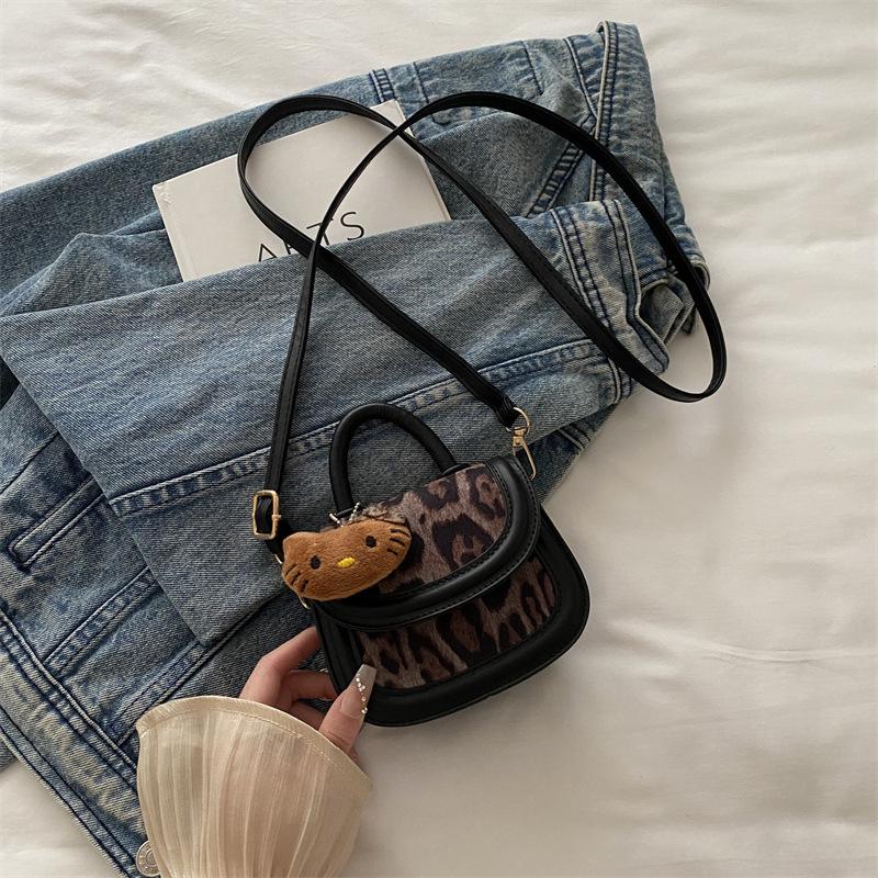 

Korean Style Leopard Print Girls Shoulder Bag - Cute Cat Design Fashionable Crossbody Handbag чёрный
