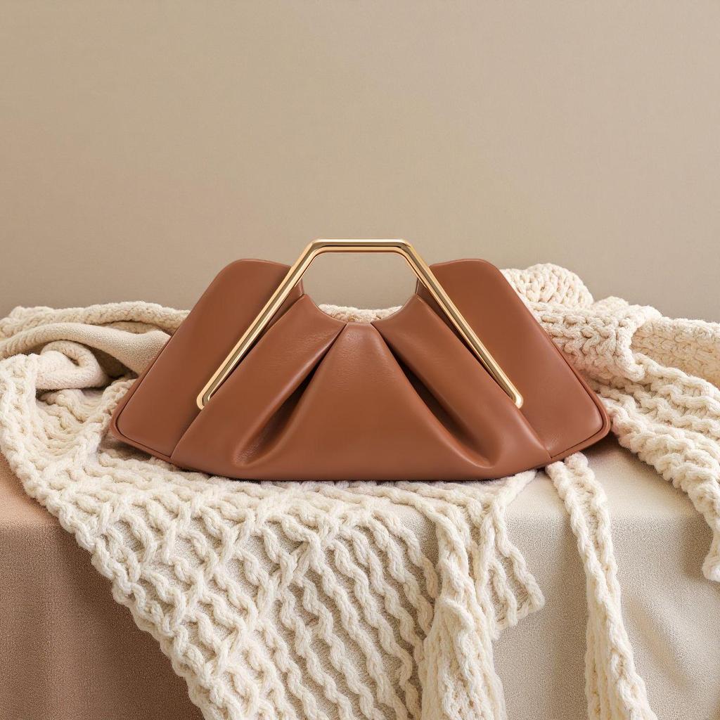 Stylish Niche Design Pleated PU Cloud Clutch Bag for Women