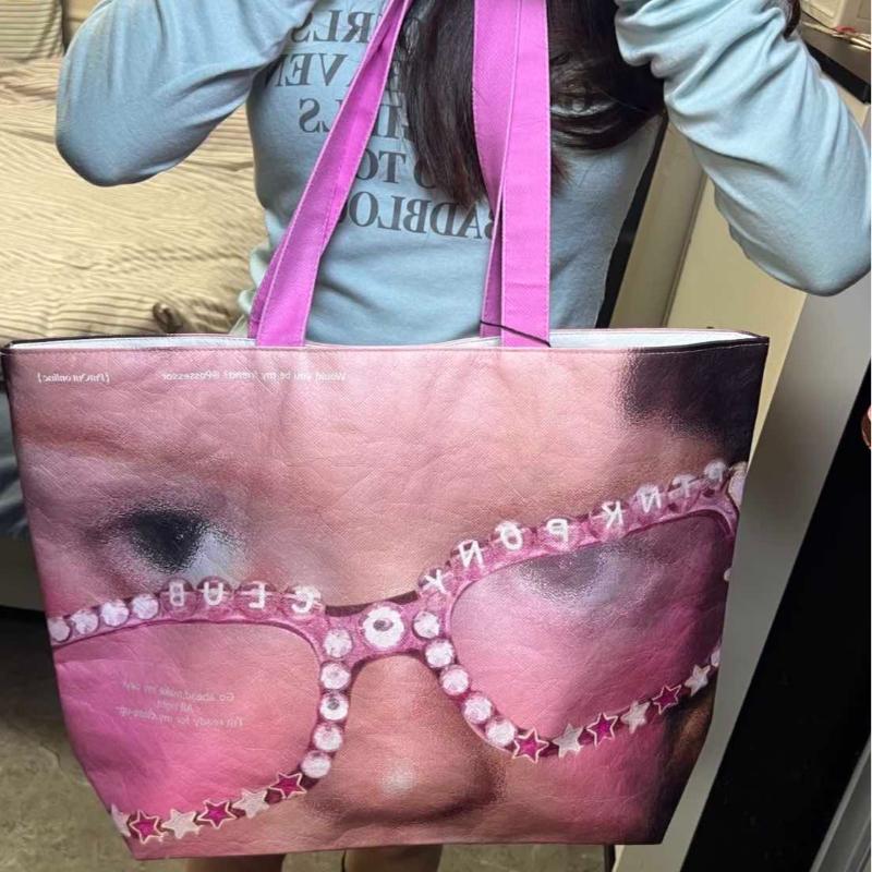 Y2k Pink Face Print Tote Bag Large Capacity Streetwear Shoulder Bag Women Bold Style Shopping Handbag With Eye-catching Design розовый