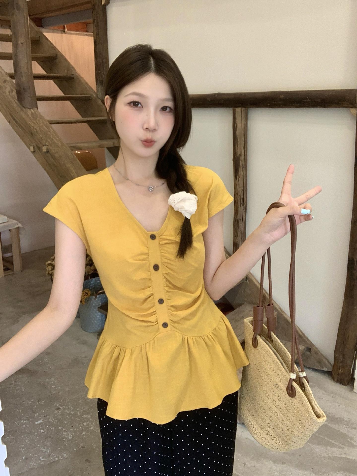Plus-Size Korean V-Neck Pleated Slimming Summer Top 3XL