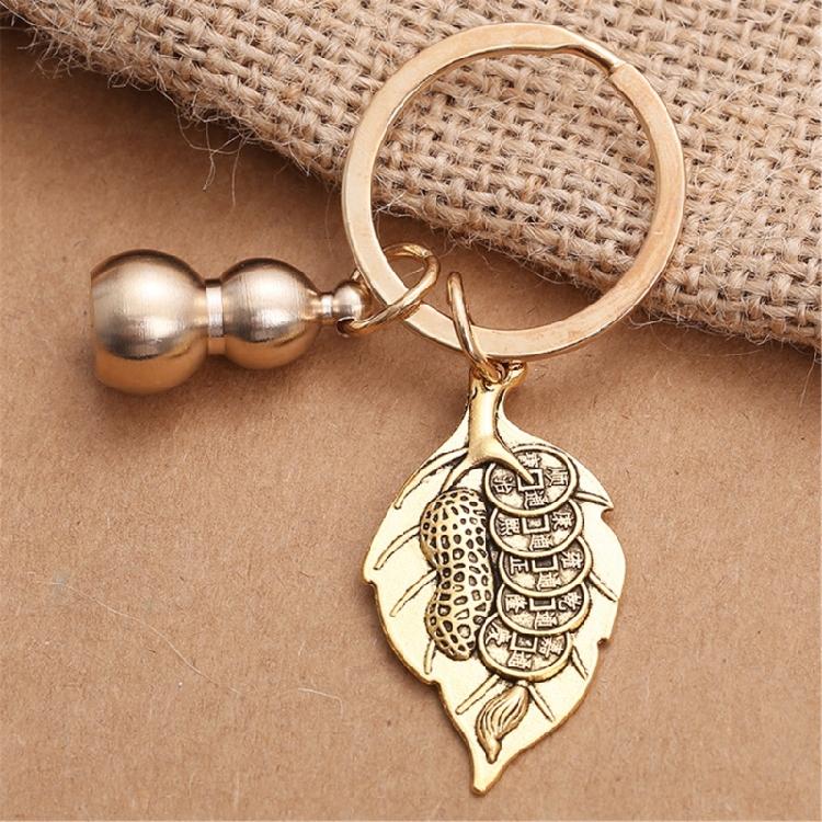 Practical Sturdy Brass Gourd Keychain With Hollow Designs Easy To Use Portable for Keys or As Bag Accent Accessory