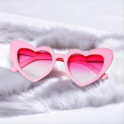 2025 European & American Heart-Shaped UV Protection Fashion Sunglasses
