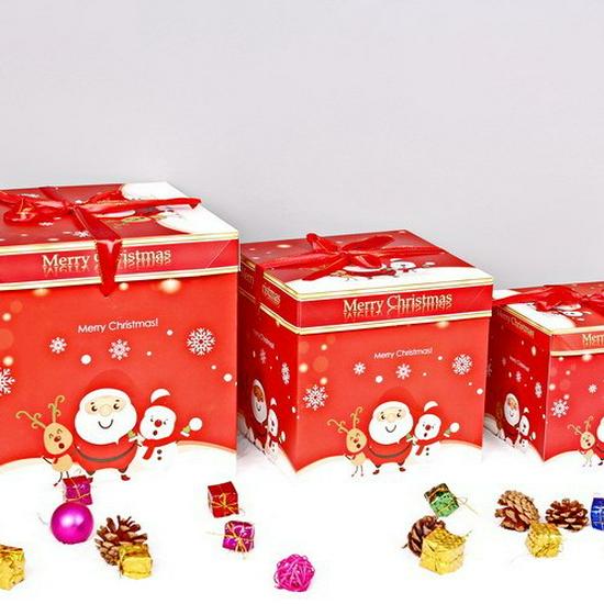 Christmas Eve Apple Gift Box Tree Decoration