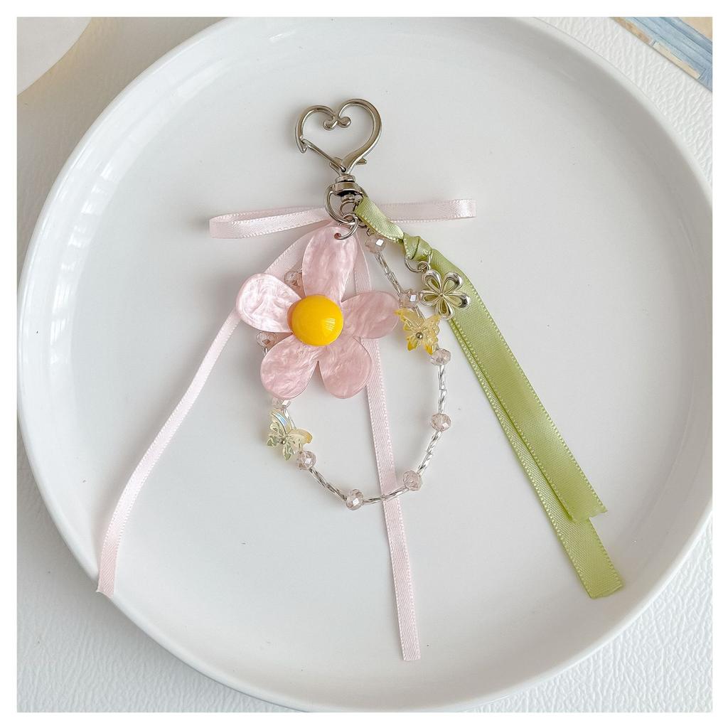 Cute Pink Daisy Flower Satin Ribbon Butterfly Bead Bag Charm Sweet Pastel Women Backpack Accessories Bag Charm