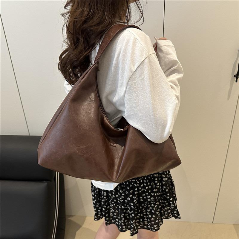 Retro Hand Carry Commuter Tote Bag Women's Spring New Simple Fashion Trend Large Capacity Shoulder Bag