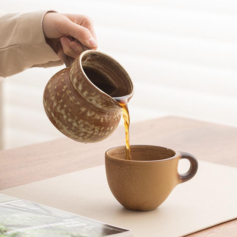 Japanese-style coarse pottery coffee pot Creative ceramic coffee sharing pot Household filter cup coffee pot Large sharing pot Milk pot