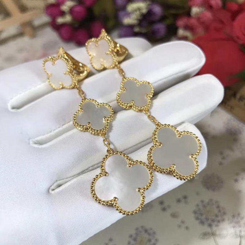 

Бутик Три Цветка Размер Цветок Серьги Четырехлистный Клевер Серьги Клипсы 18к Легкая Роскошь Ins Дизайн Мода Сто с Серьгами 925 silver