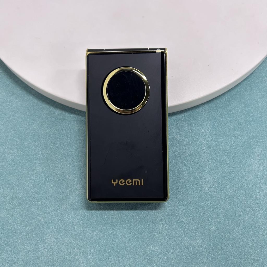 Brand New YEEMI M3-1 GSM 2G Flip Phone 2.8inches Screen Dual SIM Card 8MP Camera LED Light Loud Voice Big Button Mobile Phone