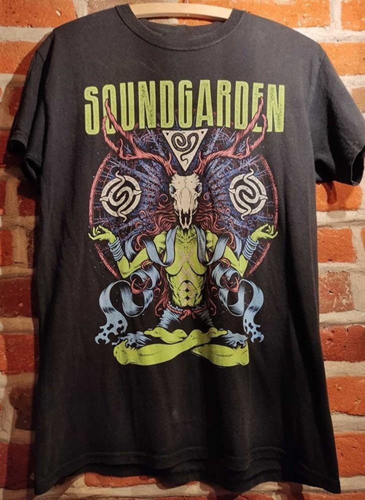 Soundgarden Tshirt Soundgarden Baphomet Classic Style Unisex Tshirt Unisex T-Shirt