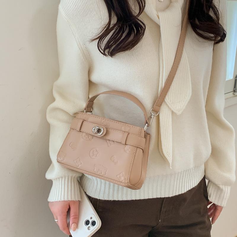 

Handbag western style one-shoulder messenger bag