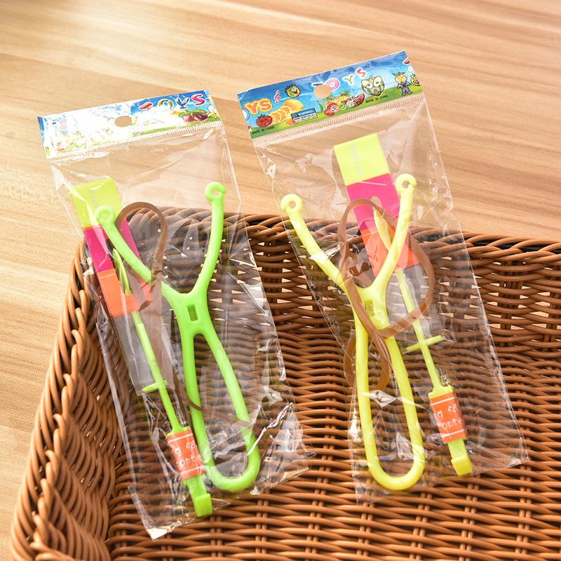 6 Stück Outdoor Leuchtende Rakete Blitz LED Licht Nacht Kinder Leuchtende Schleuder Spielzeug Leuchten Schleuder Elastischer Helikopter Drehendes Spielzeug