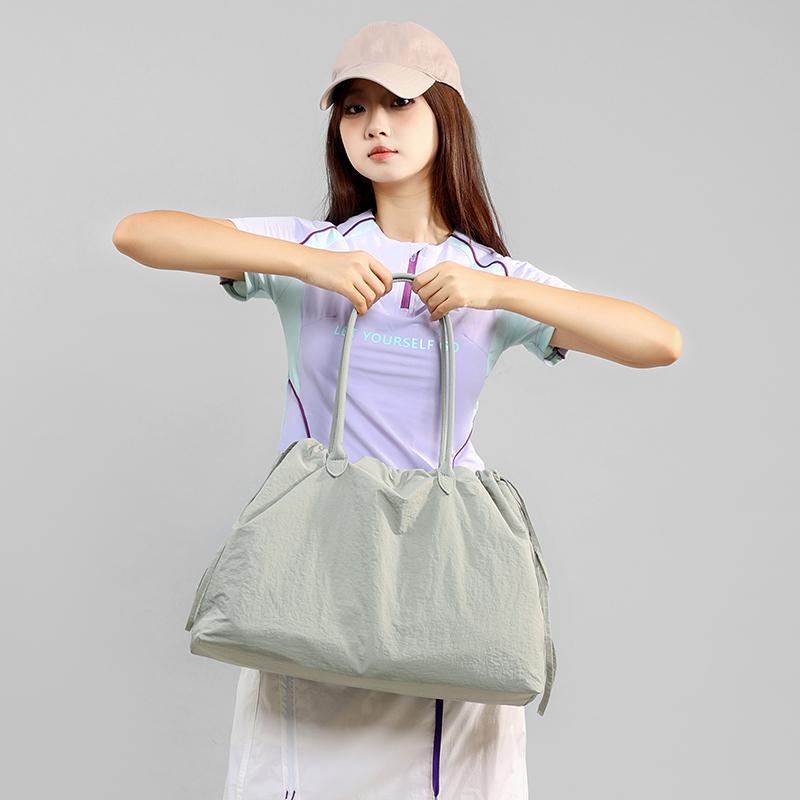 Large Capacity Drawstring Shoulder Bag Sport Lightweight Tote Bag Commuter Travel Storage Bag