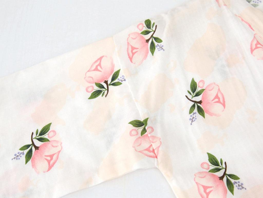 Sugofi Yukata Japanese Loungewear for Ryokan Floral 3 Suitable for Nursing Care White Women's Pajamas, Open-Front, Japanese-Style Gauze,