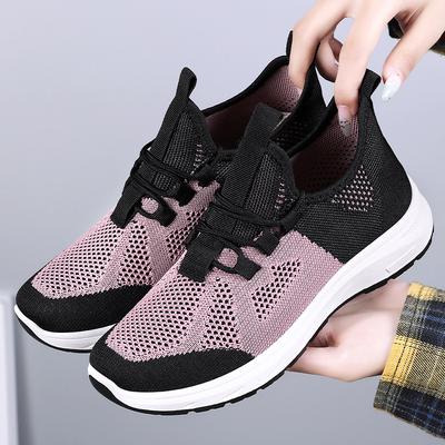 Sapatos femininos versáteis novos respiráveis sapatos de um só tom versão coreana sapatos de malha tecidos em fly sola macia tênis de corrida moda casual sapatos esportivos